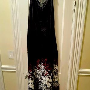 Sleeveless dress. Never worn.